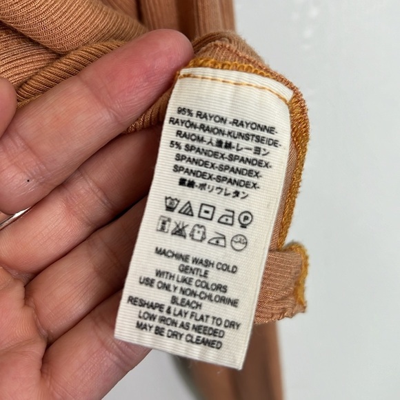 Free People - We The Free Alameda Lightweight Ribbed Pullover Acorn Top Size SM - Picture 11 of 12